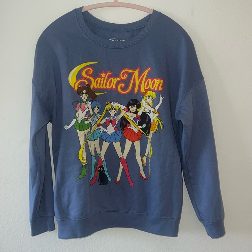 Sailor Moon NWT Women's S Light Blue Sailor Moon Graphic Crewneck Sweatshirt